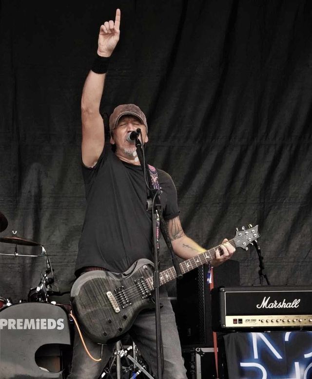 Dean Taylor live