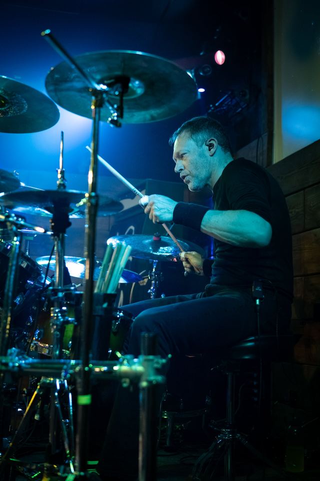Rob Slade drums