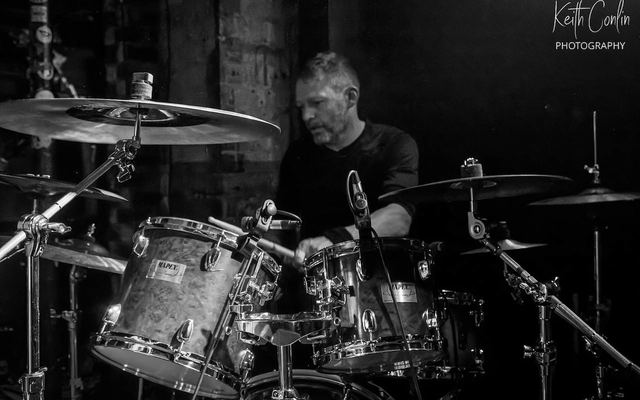 Rob Slade drums